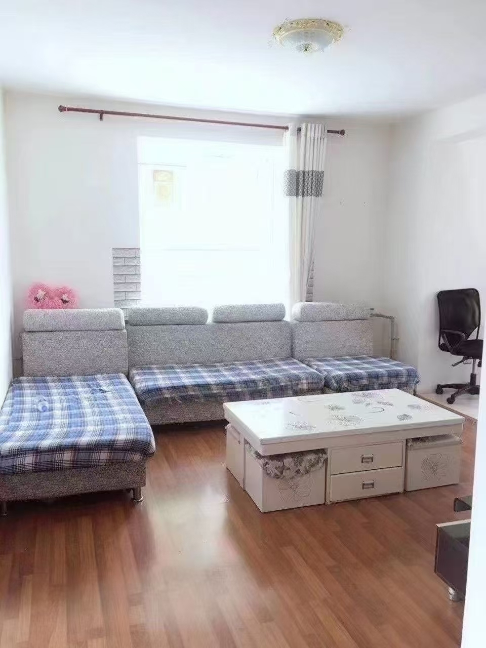 贻顺园3/5/304.  75平两室一厅