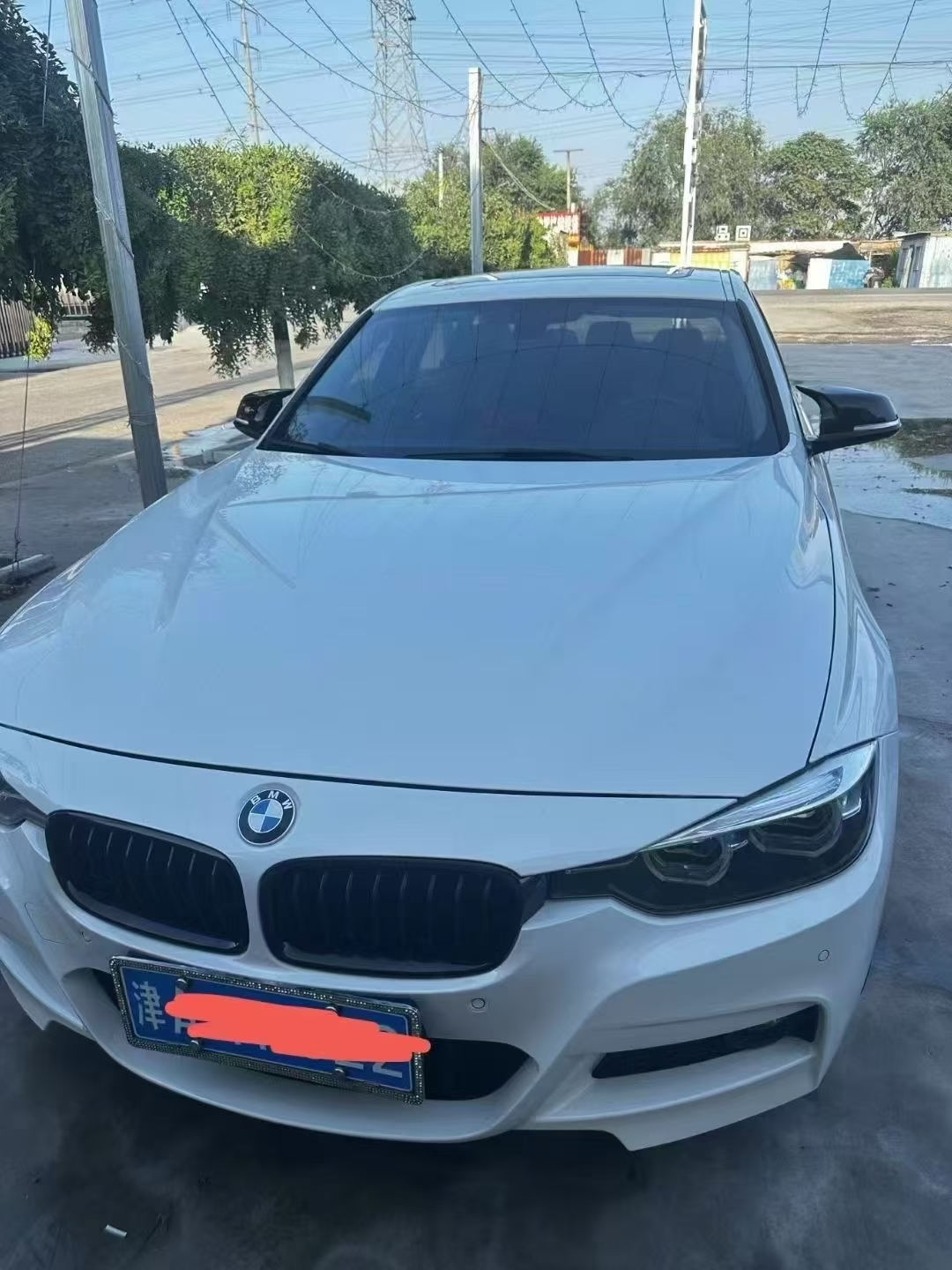 出售一辆车2018年宝马320Li
